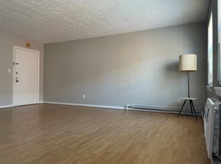 13765 Cedar Rd APT 302, Cleveland, OH 44118