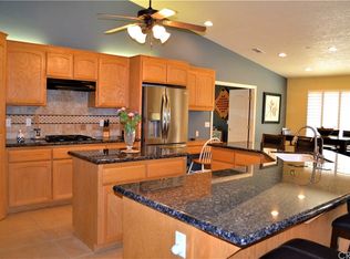 5019 Sunnyslope Rd, Phelan, CA 92371