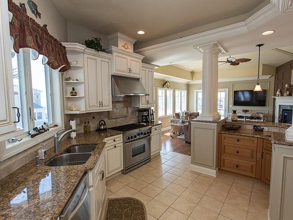 5th image of 12 Tradewinds Ln