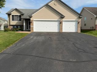 908 Firethorne Trl, Jordan, MN 55352