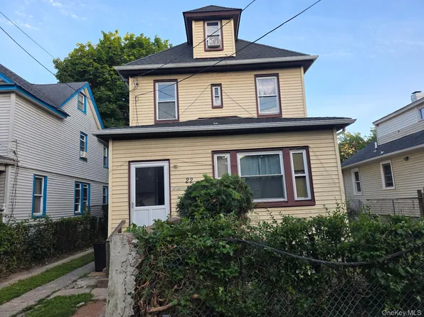 22 Webb Avenue, Hempstead, NY 11550