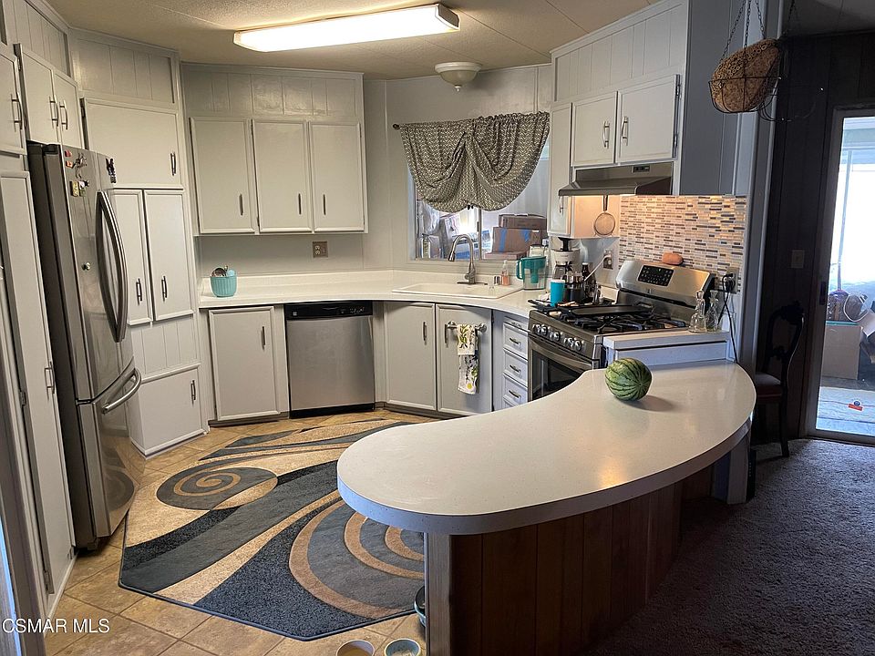 1st image of 2496 Thunderbird Dr #17