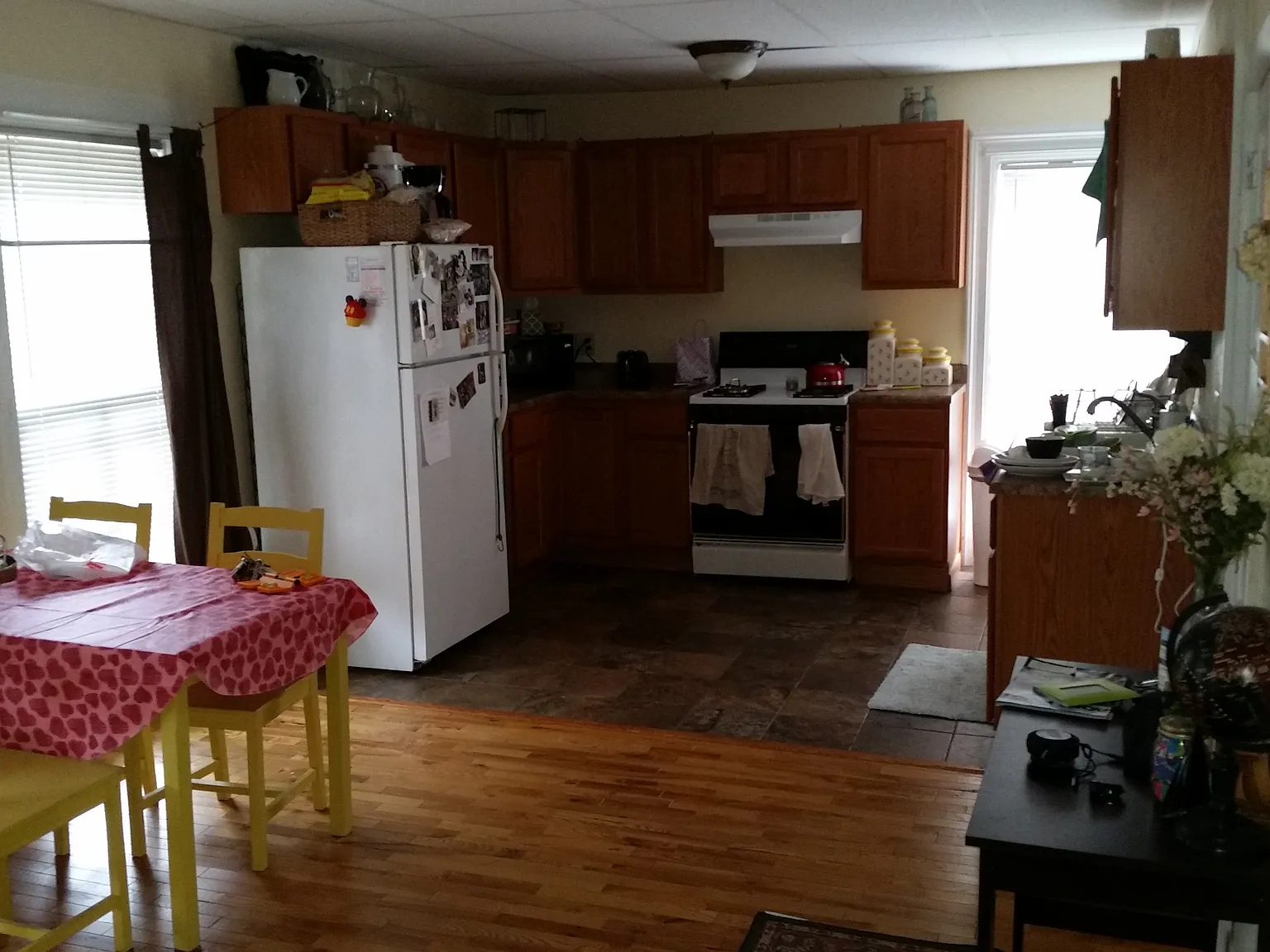 2 bed, 900 sqft, $750 — Photo 4