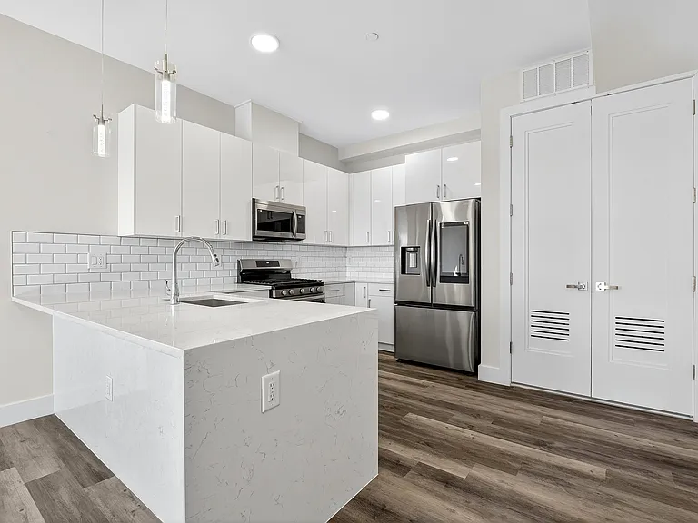 3443 John F Kennedy Blvd #103 — Photo 3