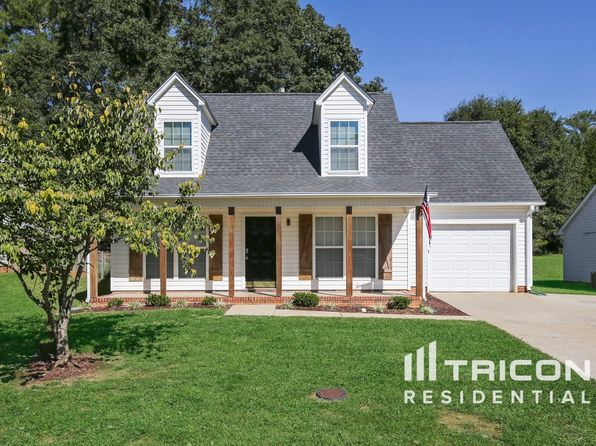 105 Great Oaks Way