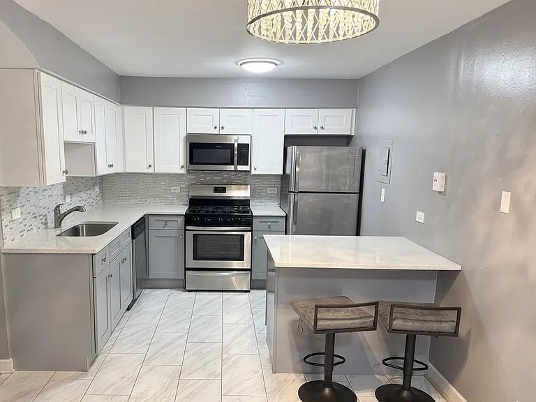 670 Marilyn Ave #203 — Photo 2