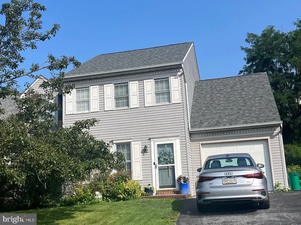 748 Fieldstone Ln, Elizabethtown, PA 17022