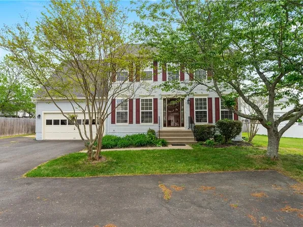 13 Cross Cut Ln, Fredericksburg, VA 22405