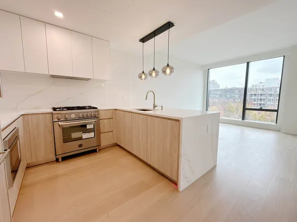 11-36 45th Road image 3 of 13