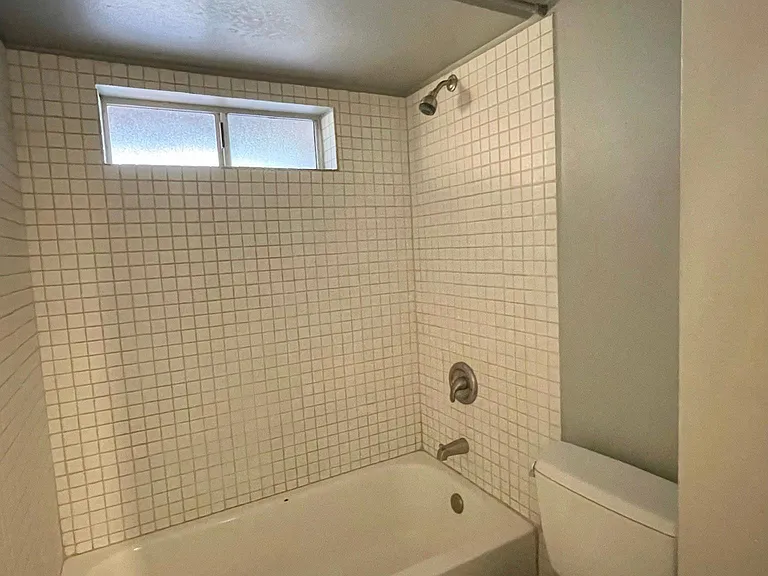 Bathtub of the Guest Bathroom.