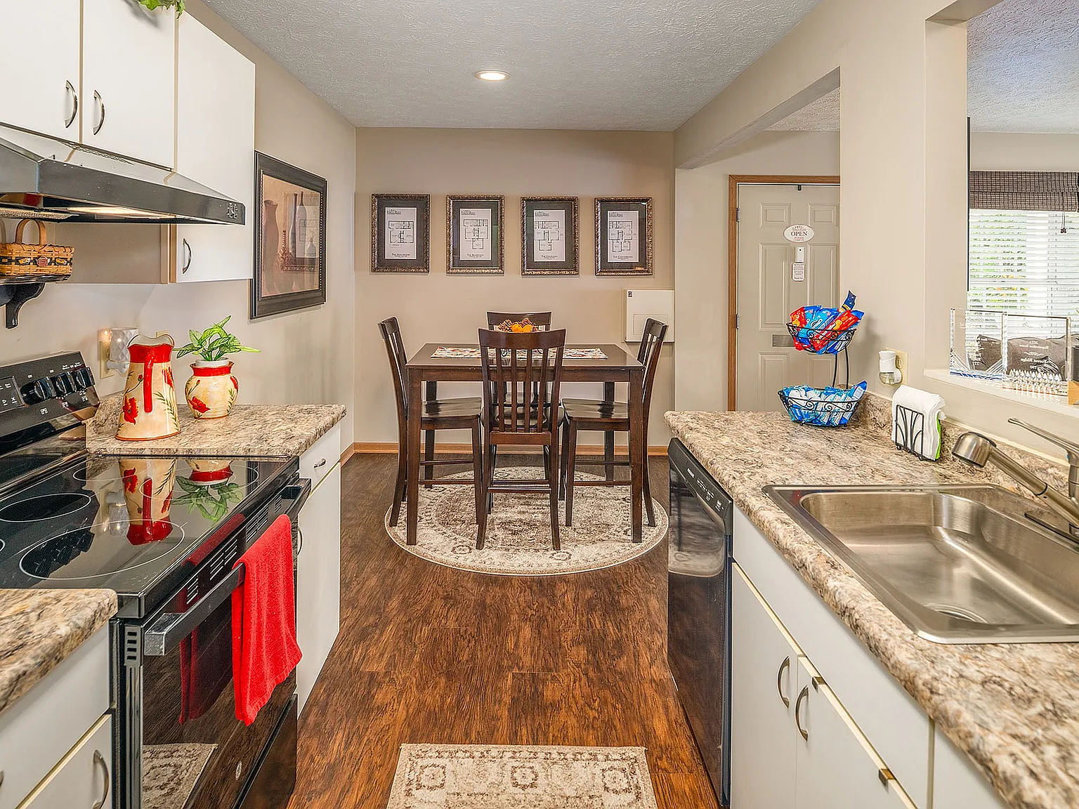 Forest Ridge — Photo 4