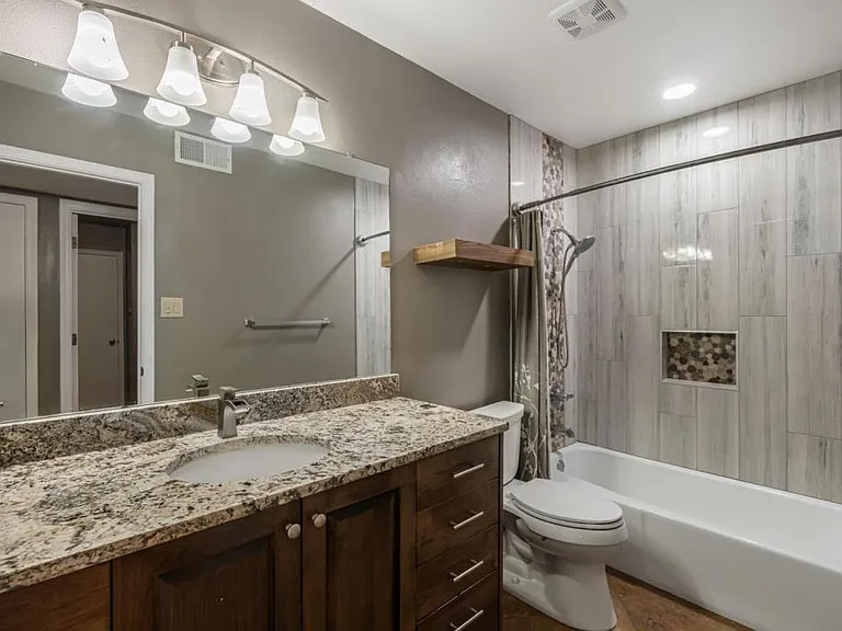 6612 Christy Ave NE — Photo 27