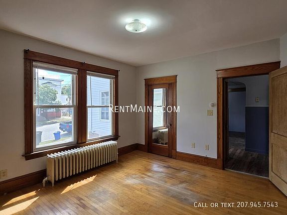 5th image of 27 Cook St APT A