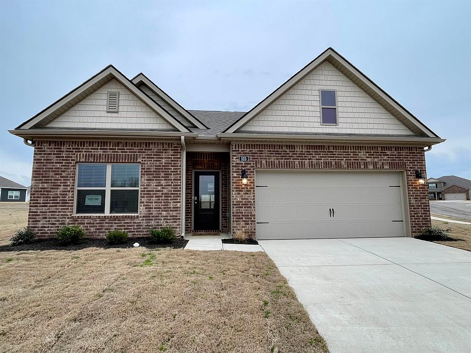 1st image of 525 Riverdale Dr