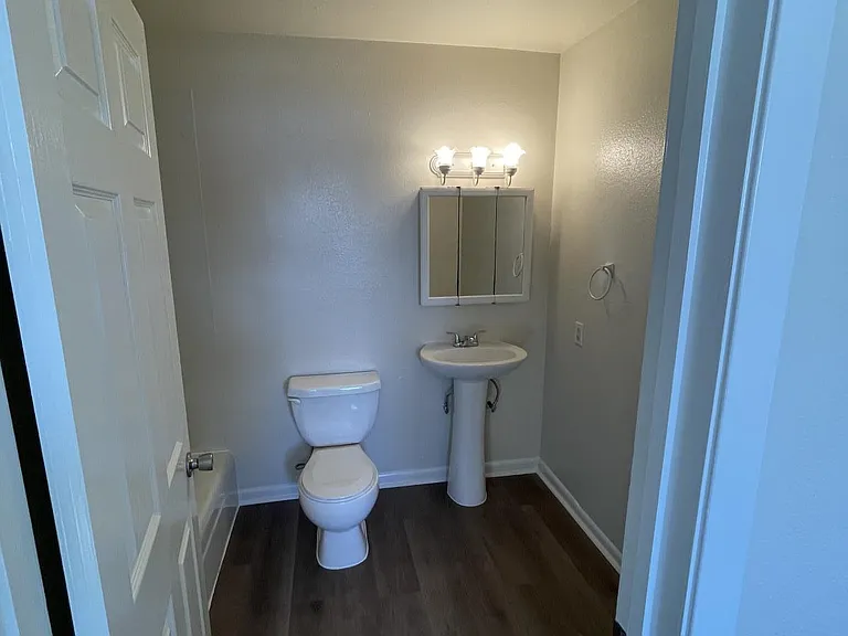 115 S Leo St #5 — Photo 6