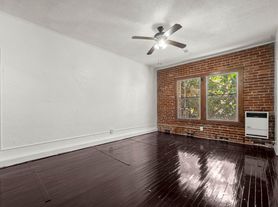 2017 Argyle Ave
