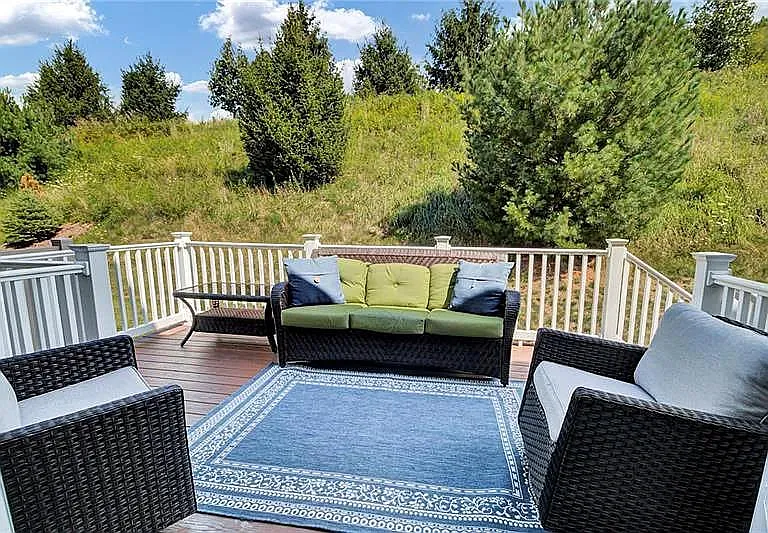 611 Edison Dr — Photo 29