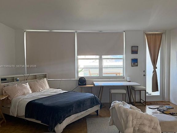 3rd image of 100 Lincoln Rd #1512