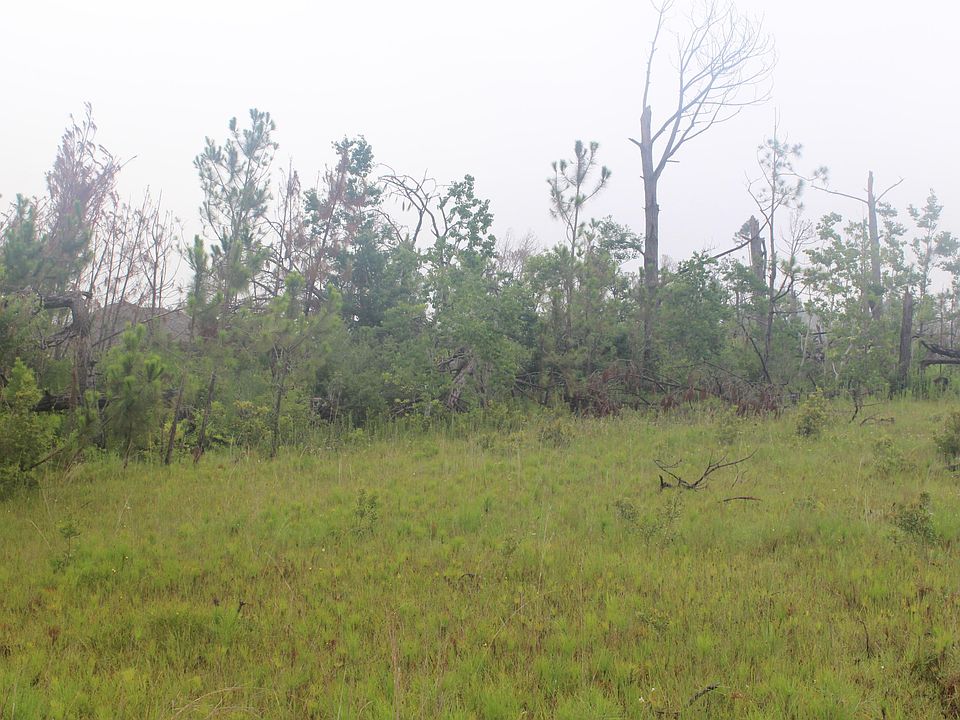 2nd image of Country Club Dr