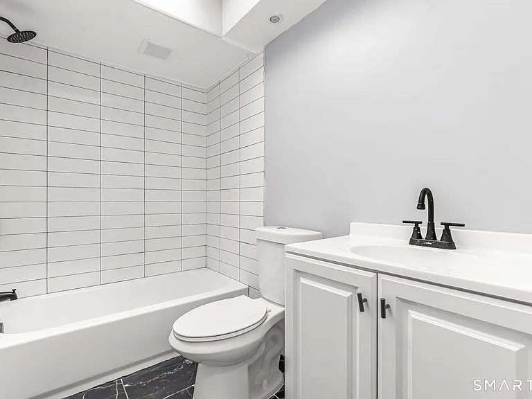 188 Moreland Ave — Photo 6