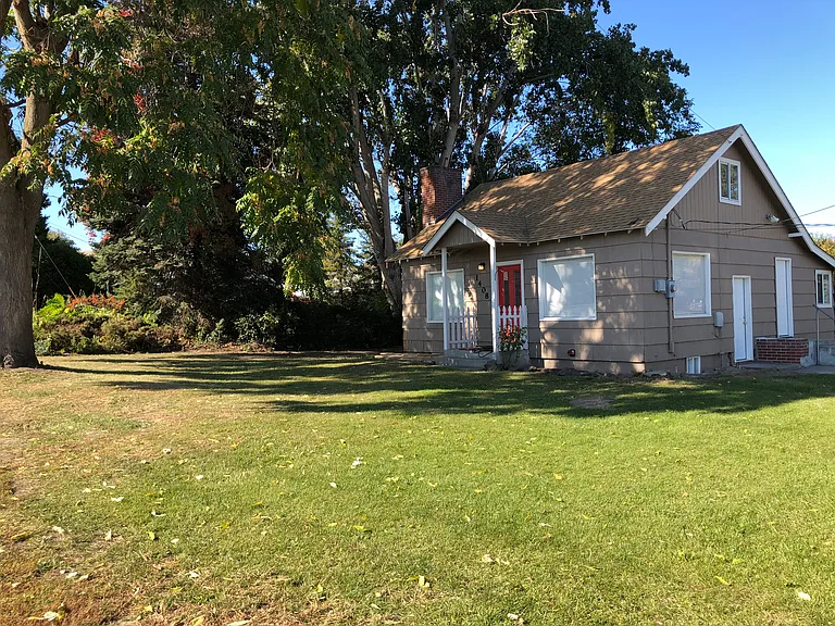 1408 Walnut St — Photo 19