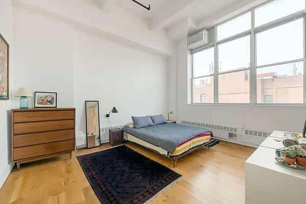 Rented by Compass | media 12