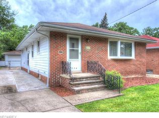 1114 Homestead Rd, South Euclid, OH 44121