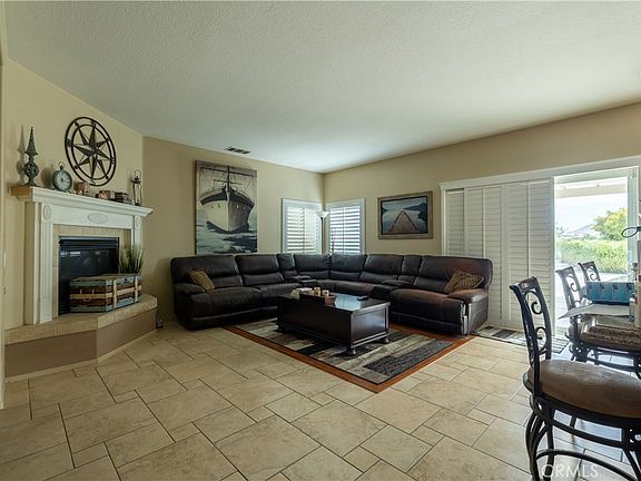 3rd image of 2343 Willowbrook Ln