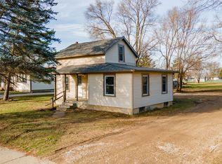 758 Ionia Rd, Portland, MI 48875