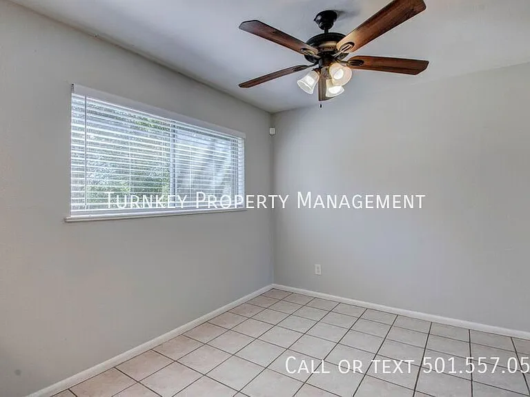 7 Fairbrook Dr — Photo 5