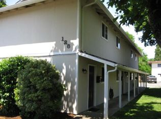 128 E St APT B, Springfield, OR 97477