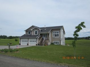 44 Can American Dr, Newport, VT 05855