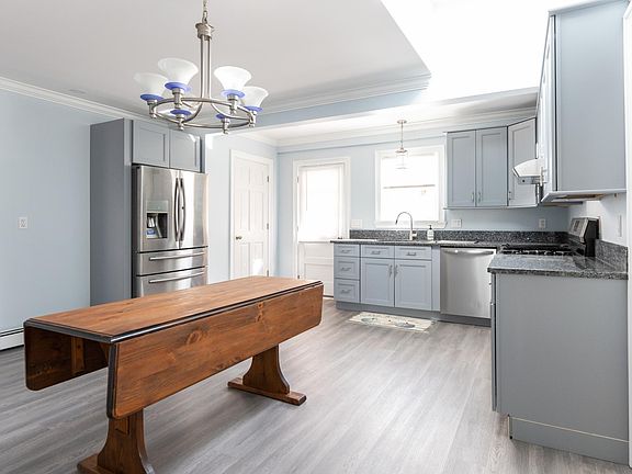 2nd image of 185 Urban Ave N #1