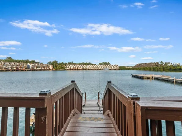 4765 Arco Ln, North Charleston, SC 29418