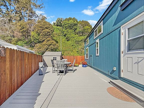 2nd image of 32200 N Harbor Dr #9