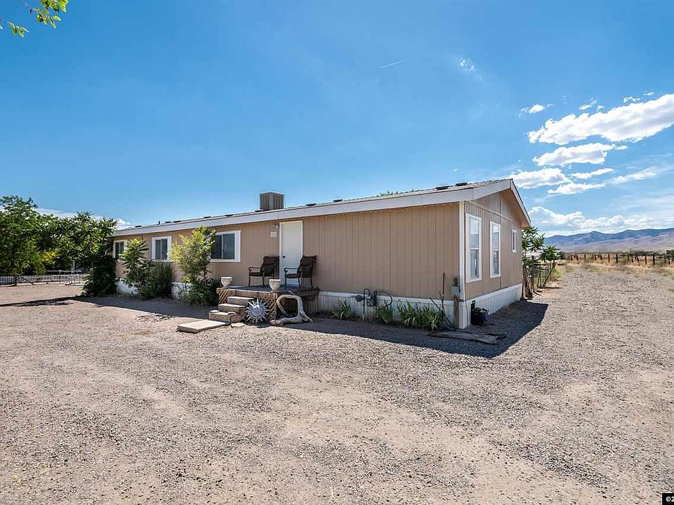 1st image of 5245 Desert Ln
