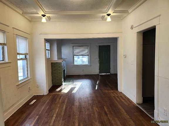 3rd image of 3800 Chestnut Ave