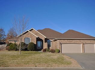 903 N 15th Ave, Ozark, MO 65721