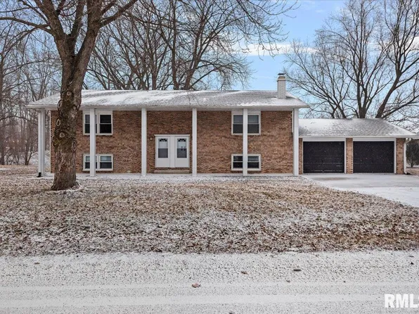 14446-8 Pioneer Dr, Athens, IL 62613
