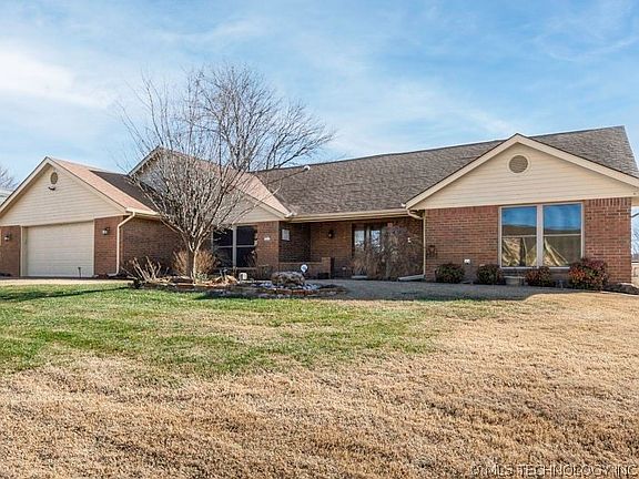 2nd image of 2617 Regency Rd