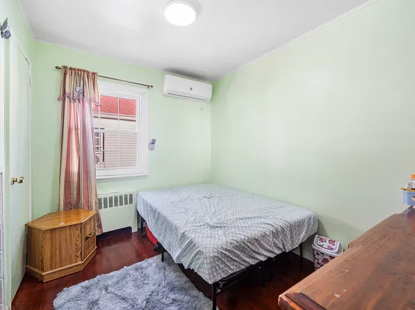 120-38 Inwood Street image 20 of 28