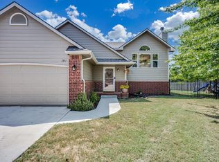 1711 N Sugarberry Ct, Andover, KS 67002