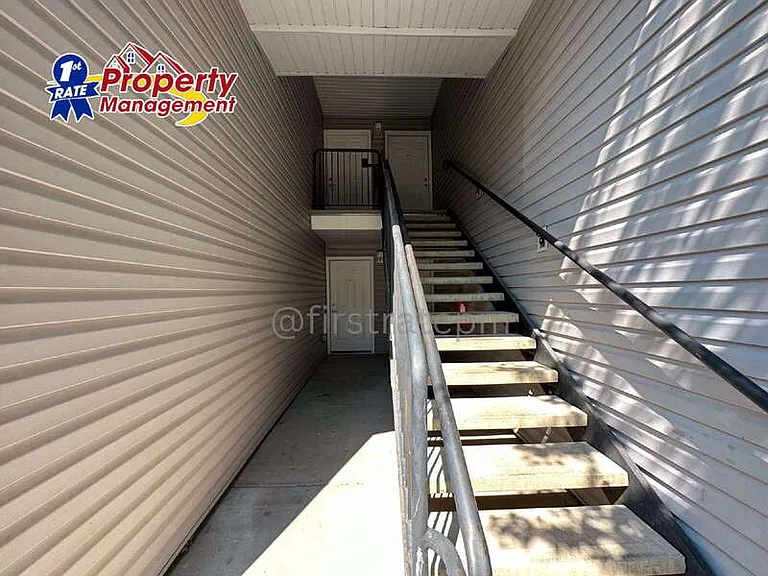 11884 W Cloverbrook Ln #202 — Photo 3
