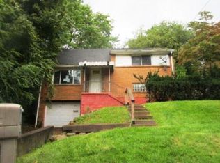 7888 Mark Dr, Verona, PA