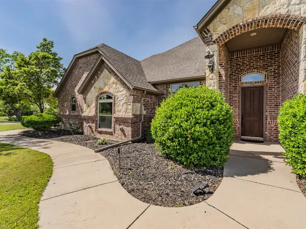 170 Paradise Canyon Cir, Paradise, TX 76073