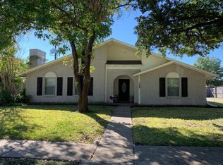 7306 Lakeshore Dr, Rowlett, TX 75089