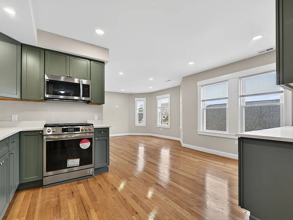 42 Almont St #2L