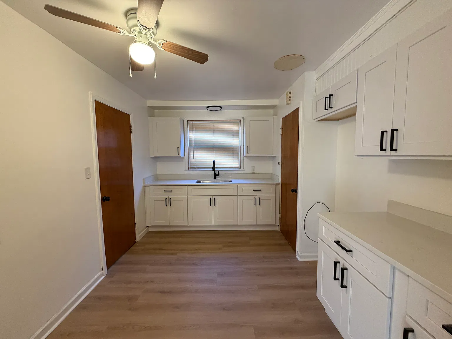 3 bed, 1187 sqft, $1,750 — Photo 3