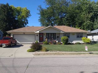 135 Airview Dr, Sergeant Bluff, IA 51054