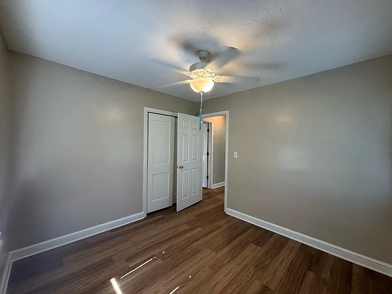 4937 Walnut Dr — Photo 13